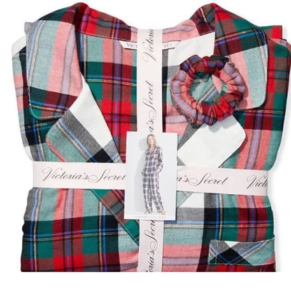 Victoria’s Secret Soft Cotton Flannel long sleeve pajama 3 piece set plaid